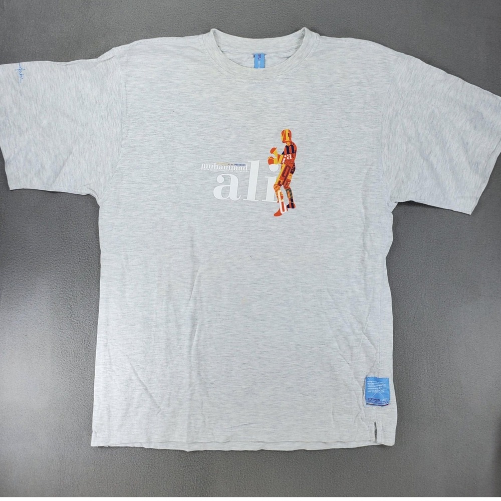 Platinum FUBU T-Shirt Men L‎ Gray Muhammad Ali Graphic Short Sleeve Vintage Y2K